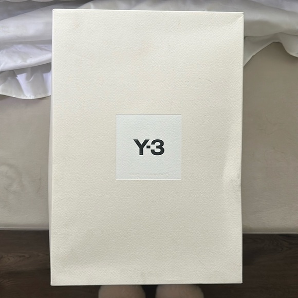 Sneakers my boyfriend didn’t like the style of - Picture 1 of 5